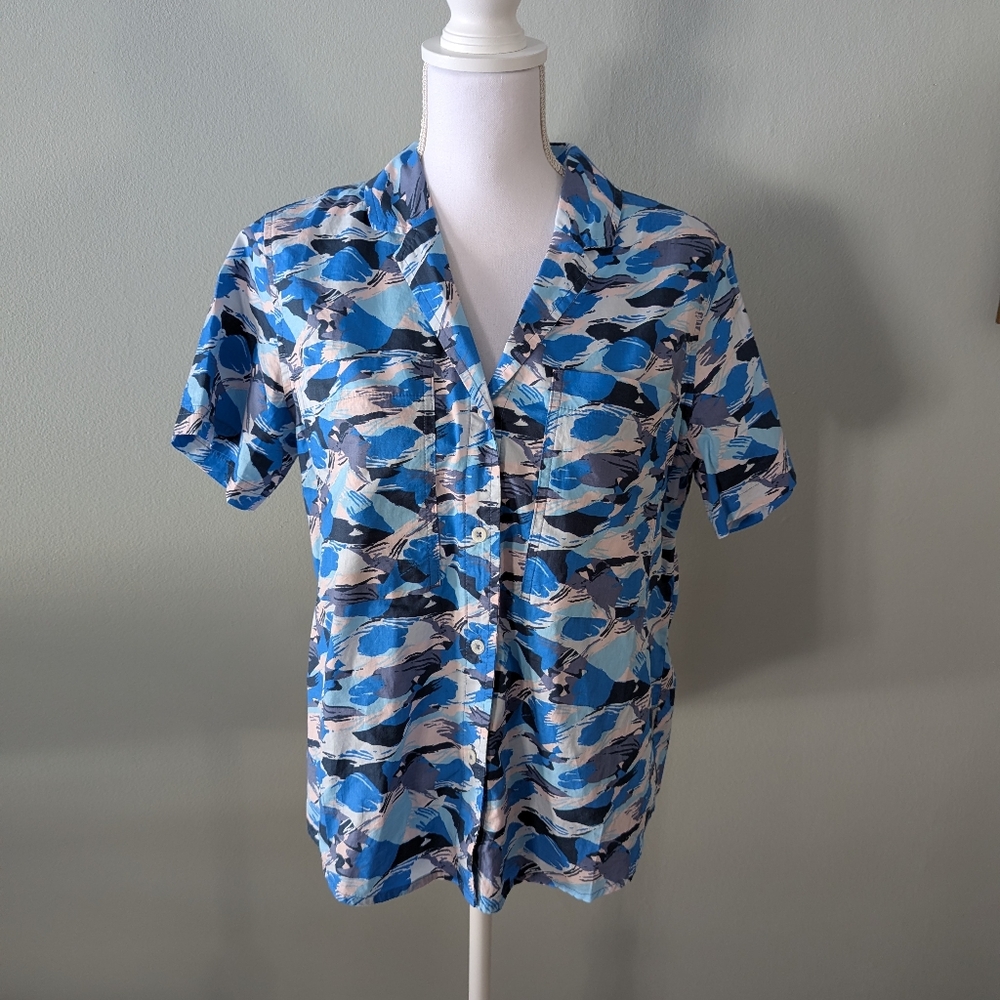 Stio Womens Medium Marion Blue Brush Stroke Camp Shirt ButtonUp Short Sleeve 114